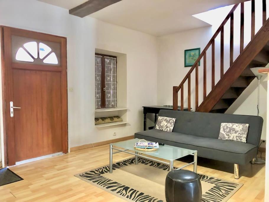 Appartement T3 Agreable A Bourbon L'Archambault Exterior photo